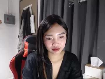 _ellevivien from Chaturbate