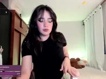 Explore our live girls sluts from our Custom and Multi clubs and checkout exclusive access to highly interactive content, such as shape, hair, titties, pussy type and many more.