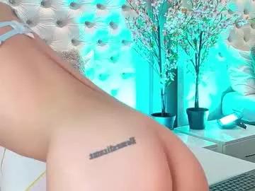 aa_lunit from Chaturbate