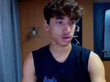 aaron_schott from Chaturbate