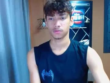 aaron_schott from Chaturbate