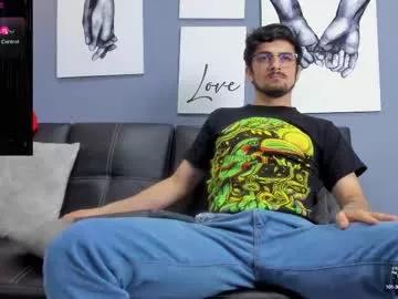 aaronfuentes7 from Chaturbate