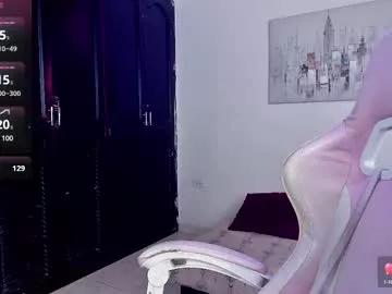 Explore our live girls sluts from our Custom and Multi clubs and checkout exclusive access to highly interactive content, such as shape, hair, titties, pussy type and many more.