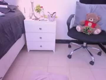 abbysaennz from Chaturbate