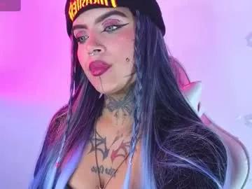 adamsniki from Chaturbate