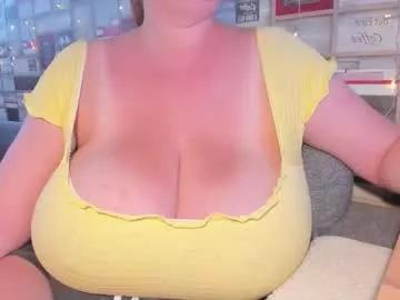 adamsvictory from Chaturbate