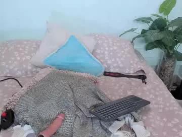 Aitanajohns webcams show profile image 