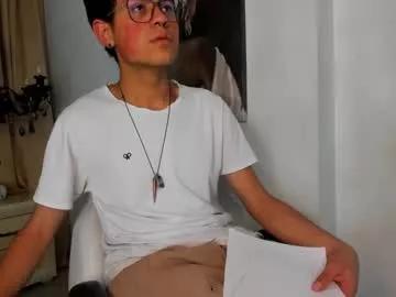 akas_miller from Chaturbate