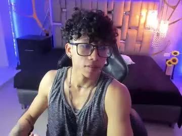 akazaboy from Chaturbate