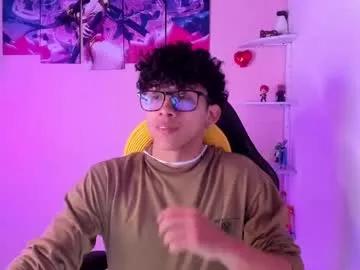 akazaboy from Chaturbate