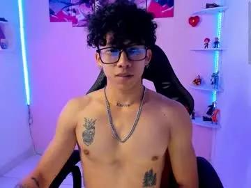 akazaboy from Chaturbate