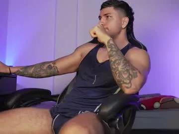 alan_muscle from Chaturbate