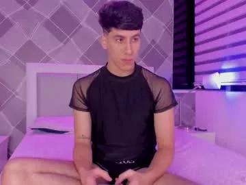 alan_phoenixx from Chaturbate