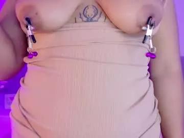 alanaa_gomez from Chaturbate