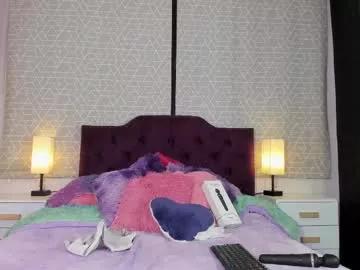 alanna_love01 from Chaturbate