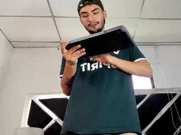 Alekruizx webcams show profile image 