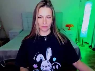 Alexiayellow webcams show profile image 