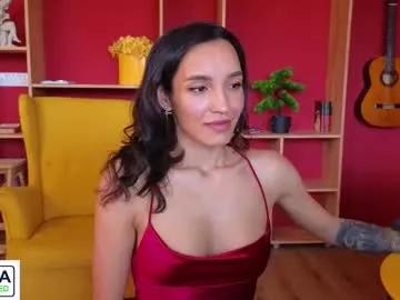 Explore our live girls sluts from our Custom and Multi clubs and checkout exclusive access to highly interactive content, such as shape, hair, titties, pussy type and many more.