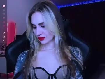 Explore our live girls sluts from our Custom and Multi clubs and checkout exclusive access to highly interactive content, such as shape, hair, titties, pussy type and many more.