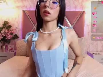 Explore our live girls sluts from our Custom and Multi clubs and checkout exclusive access to highly interactive content, such as shape, hair, titties, pussy type and many more.