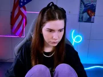 aliceinredsquare_ from Chaturbate is Freechat