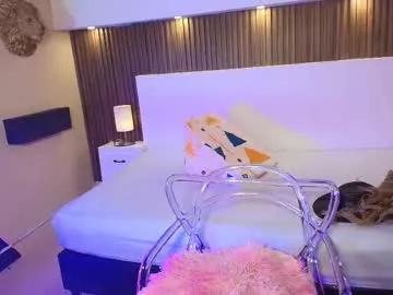 Explore our live girls sluts from our Custom and Multi clubs and checkout exclusive access to highly interactive content, such as shape, hair, titties, pussy type and many more.