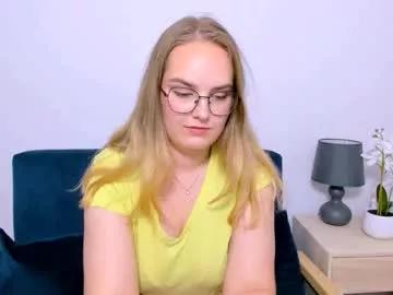 Alicesensitive webcams show profile image 