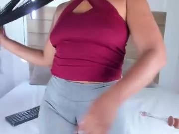 Explore our live girls sluts from our Custom and Multi clubs and checkout exclusive access to highly interactive content, such as shape, hair, titties, pussy type and many more.