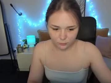 alli_zi from Chaturbate