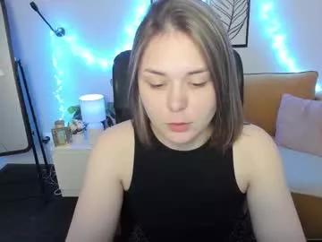 alli_zi from Chaturbate
