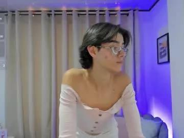 allison_alahia from Chaturbate