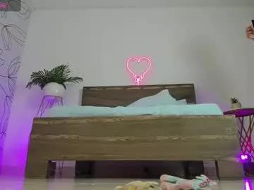 alma_fenix from Chaturbate