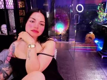 alma_pearl from Chaturbate