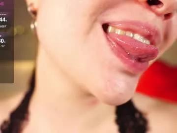 alma_yammy from Chaturbate