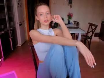 amazing_roxana from Chaturbate