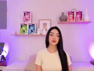 Explore our live girls sluts from our Custom and Multi clubs and checkout exclusive access to highly interactive content, such as shape, hair, titties, pussy type and many more.