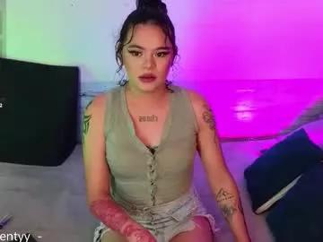 Explore our live girls sluts from our Custom and Multi clubs and checkout exclusive access to highly interactive content, such as shape, hair, titties, pussy type and many more.