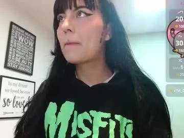Explore our live girls sluts from our Custom and Multi clubs and checkout exclusive access to highly interactive content, such as shape, hair, titties, pussy type and many more.