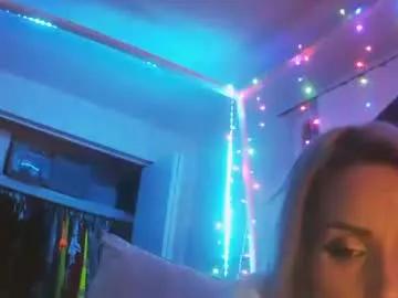 analadventureswolf2wolfgirl from Chaturbate