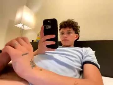anddres_boss from Chaturbate