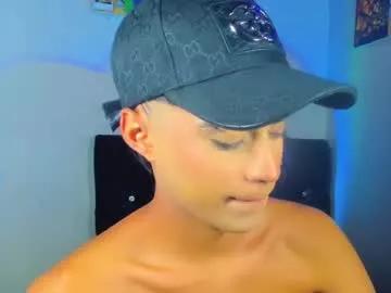 anddy_grey1 from Chaturbate