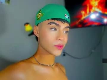 anddy_grey1 from Chaturbate