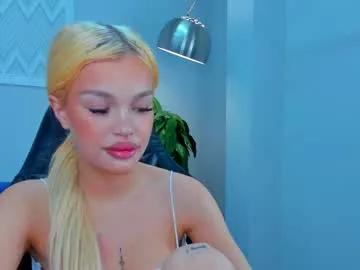 Explore our live girls sluts from our Custom and Multi clubs and checkout exclusive access to highly interactive content, such as shape, hair, titties, pussy type and many more.