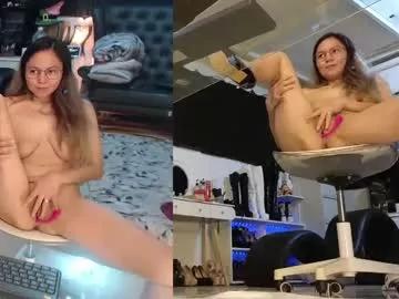 Explore our live girls sluts from our Custom and Multi clubs and checkout exclusive access to highly interactive content, such as shape, hair, titties, pussy type and many more.