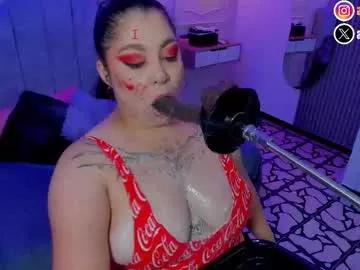 Explore our live girls sluts from our Custom and Multi clubs and checkout exclusive access to highly interactive content, such as shape, hair, titties, pussy type and many more.