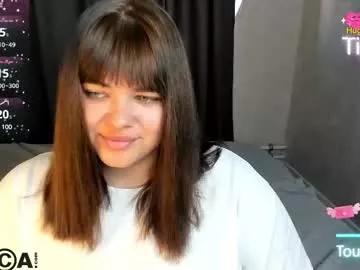 Explore our live girls sluts from our Custom and Multi clubs and checkout exclusive access to highly interactive content, such as shape, hair, titties, pussy type and many more.