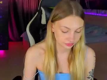 annie69kiss from Chaturbate