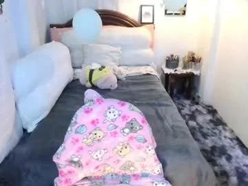 annie_swan_18 from Chaturbate