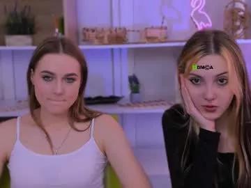 aria_moo from Chaturbate