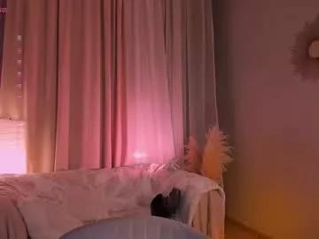 ariana_asti from Chaturbate